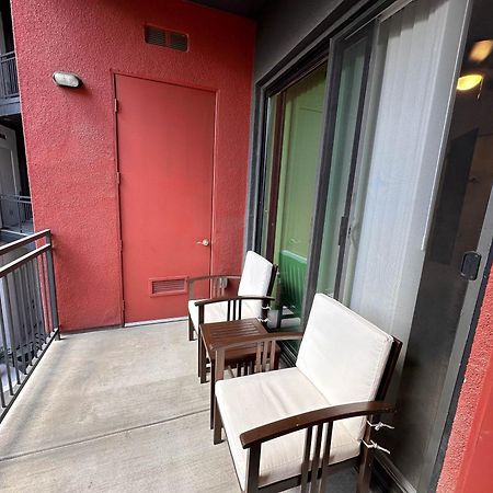 Luxury Designed 2 Bedrooms Part Hotel In Woodland Hills Ca Los Angeles Exterior photo