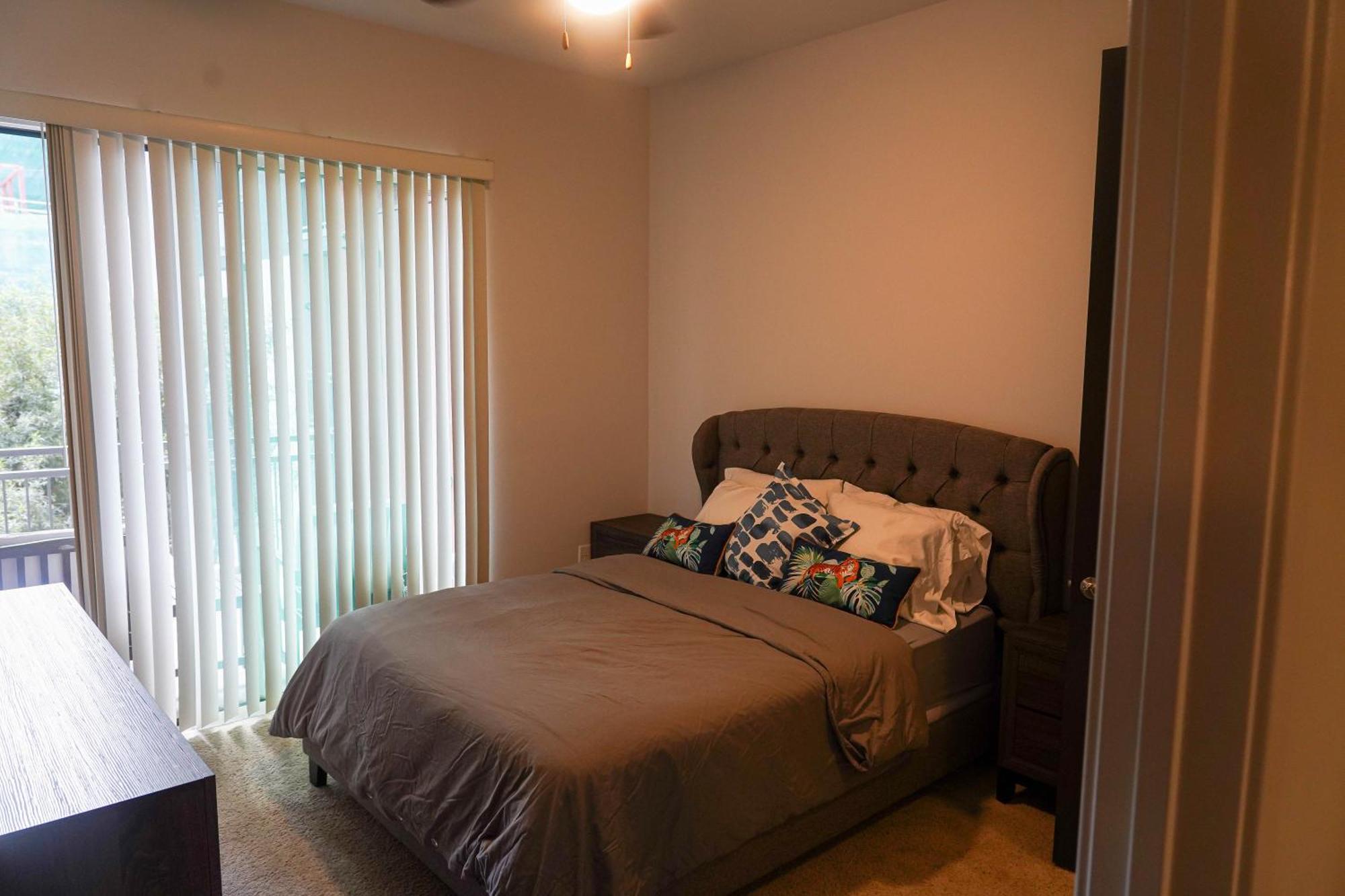 Luxury Designed 2 Bedrooms Part Hotel In Woodland Hills Ca Los Angeles Exterior photo